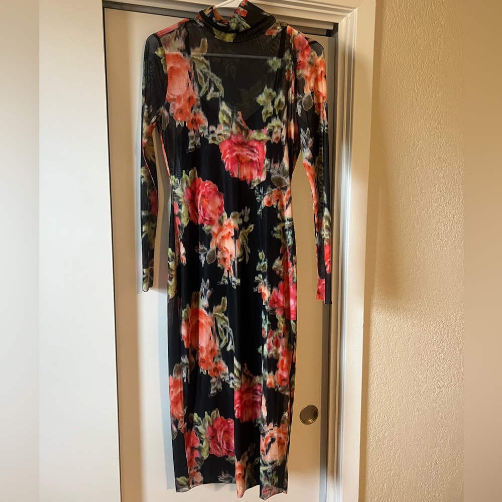 Steve Madden Black and Red Floral Long Sleeve Dress